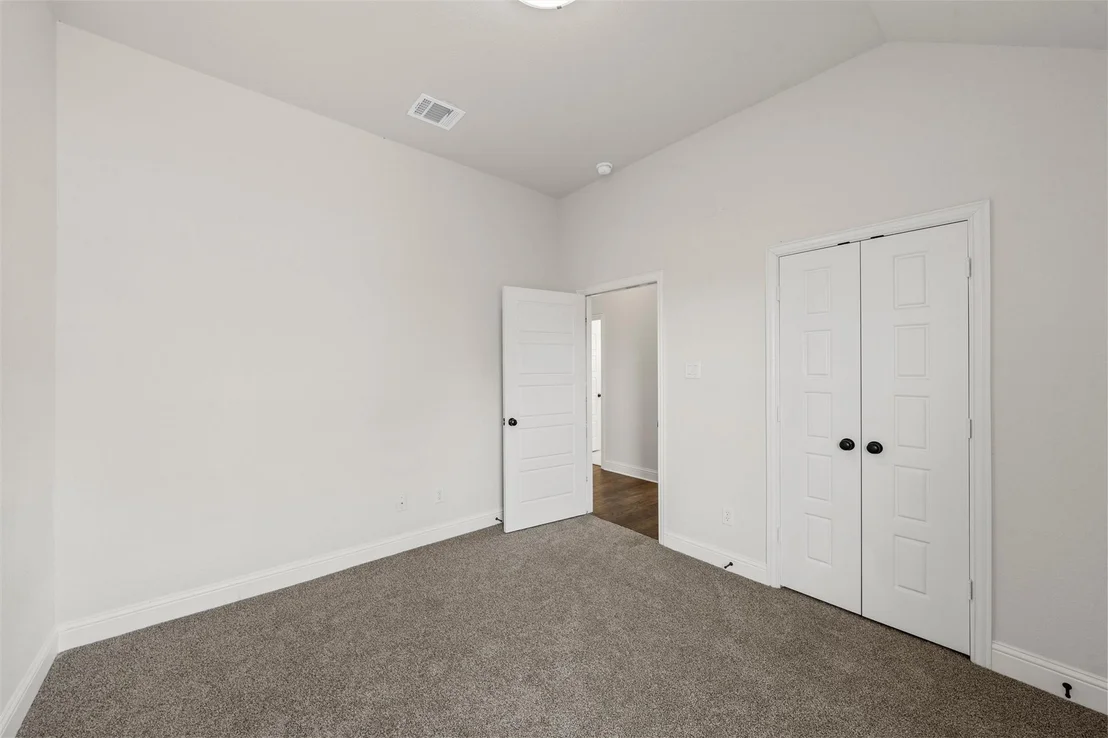 Photo of 336 Oak Meadow Trail