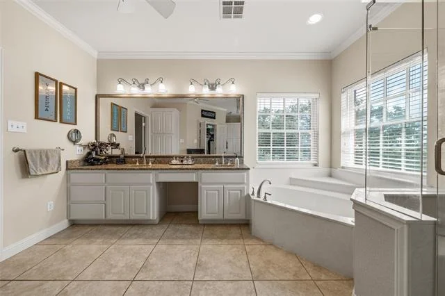 Photo of 290 Bolton Circle