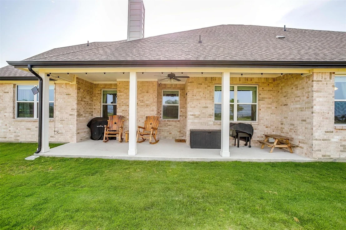 Photo of 340 Sanger Drive