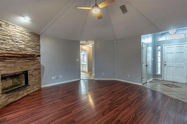 Photo of 348 Craddock Drive