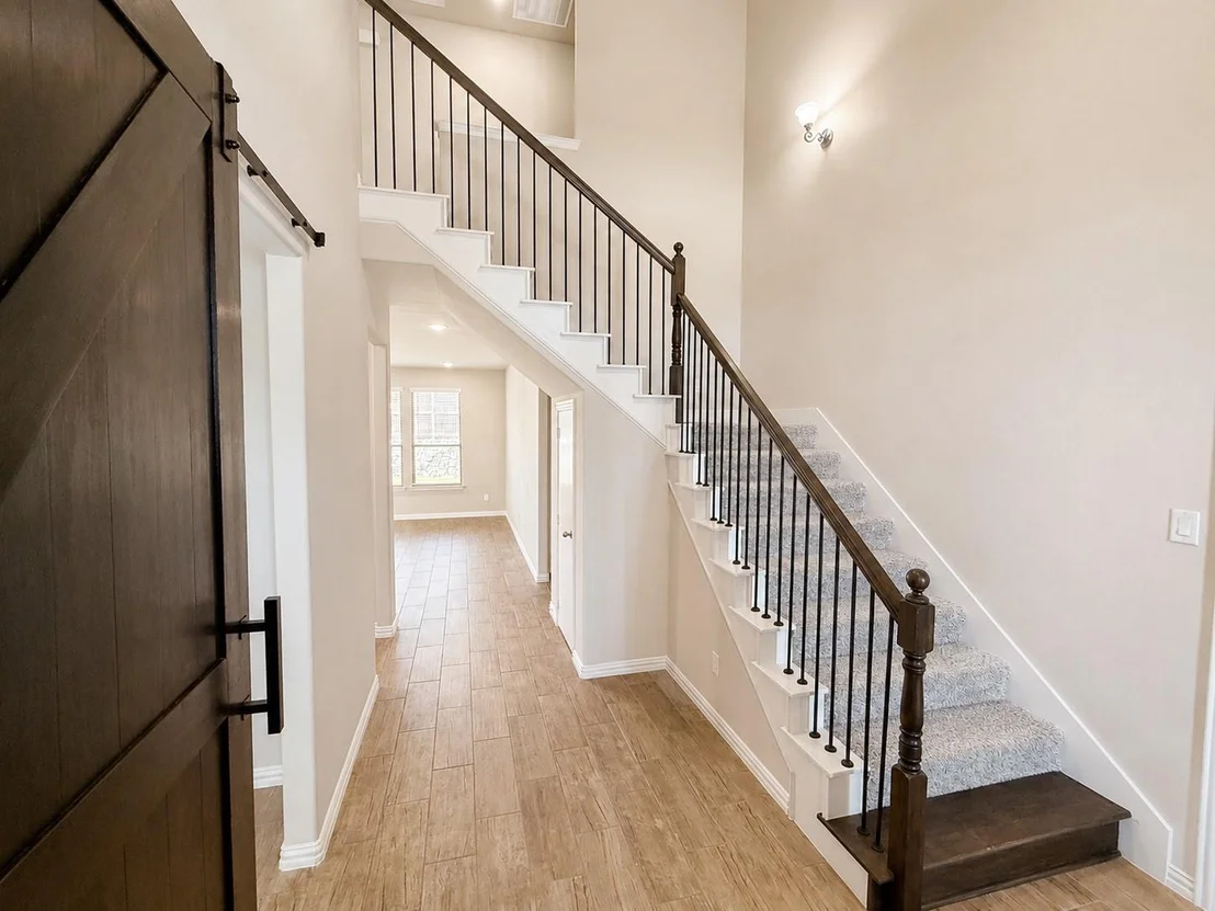 Photo of 136 Bowling Green Avenue