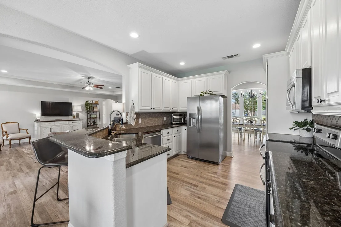 Photo of 671 Stefhanie Drive