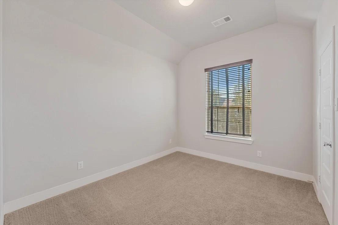 Photo of 2044 Longbridge Road