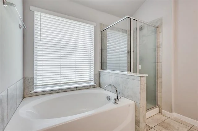 Photo of 1404 Rosebush Road