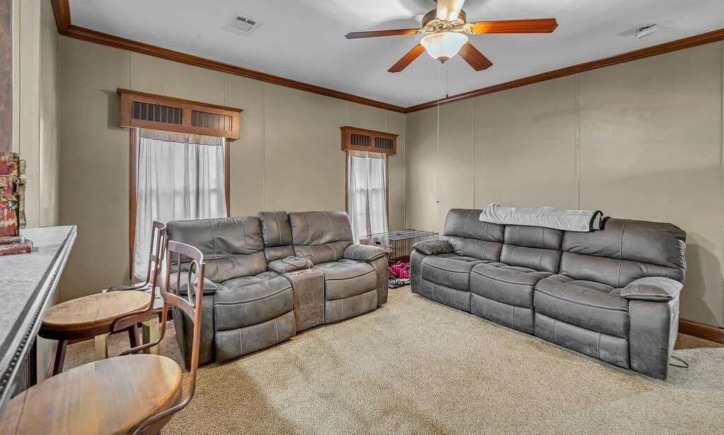 Photo of 1176 Blue Cut Road N