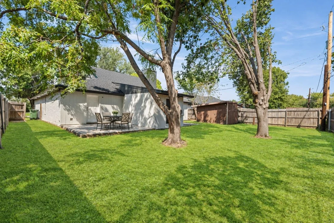 Photo of 6301 Minuteman Lane