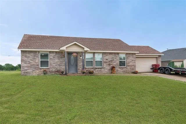Photo of 210 Hilltop Circle