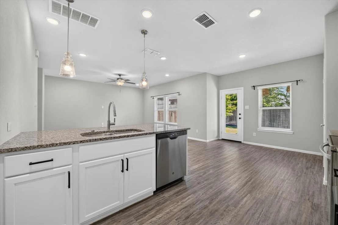 Photo of 3348 Duncan Way