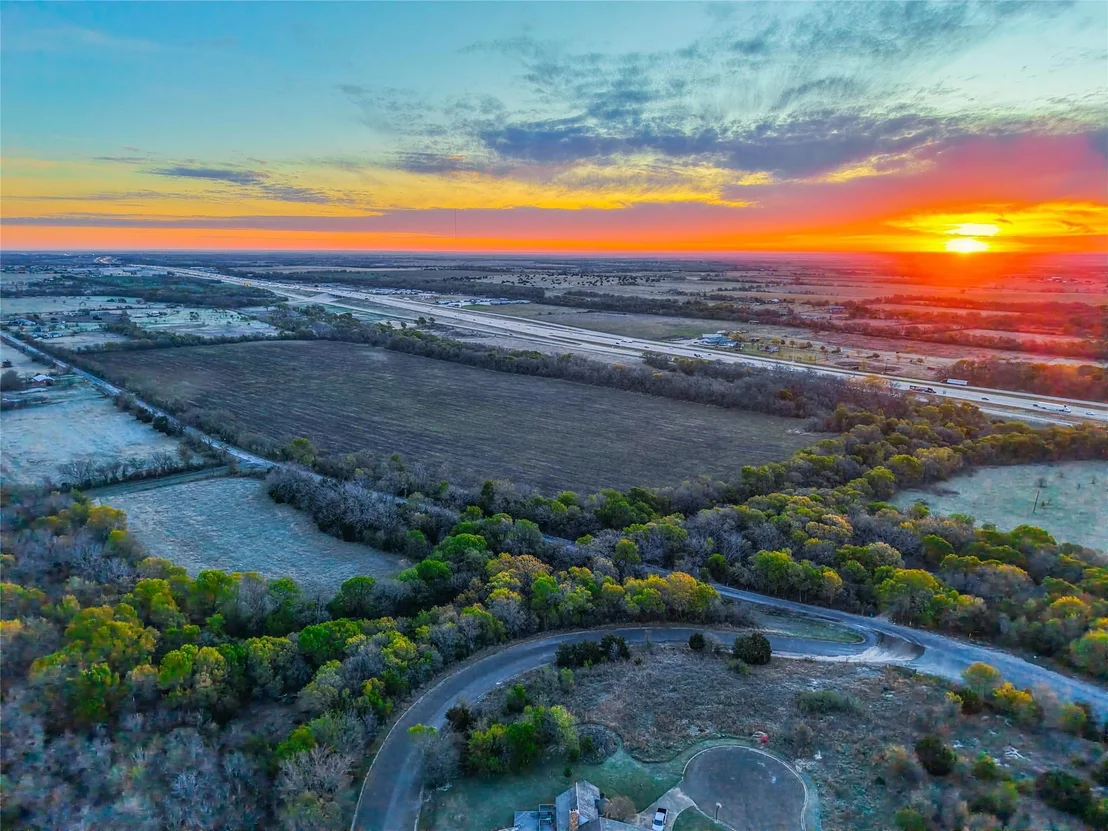Photo of UNK Ih 35