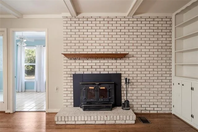 Photo of 4825 Hillcrest Drive