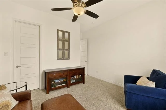 Photo of 1107 Devonshire Drive S