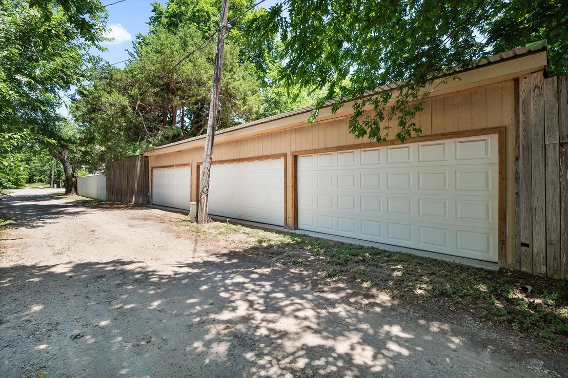 Photo of 502 Bellevue Drive