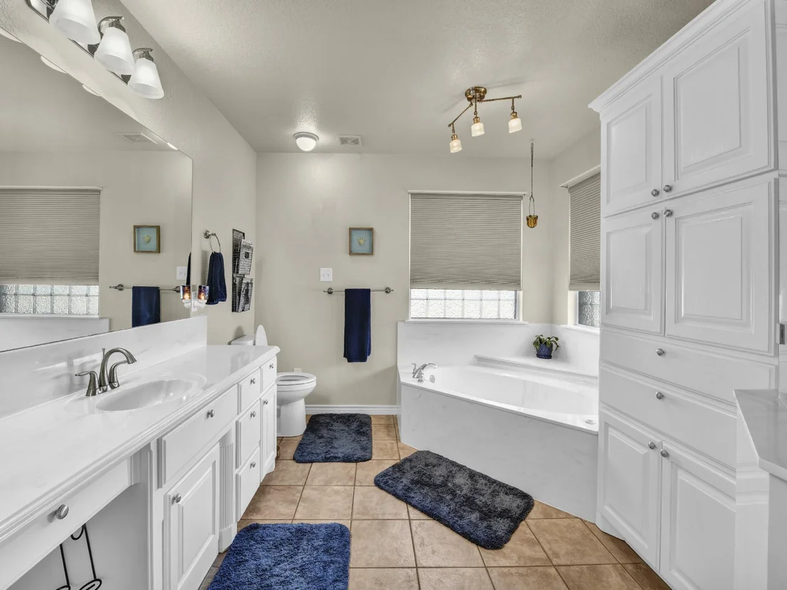 Photo of 737 County Road 4699