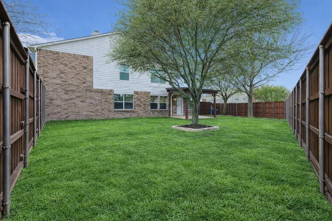 Photo of 1413 Thistle Circle