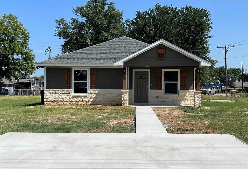 Photo of 709 W Evans Street