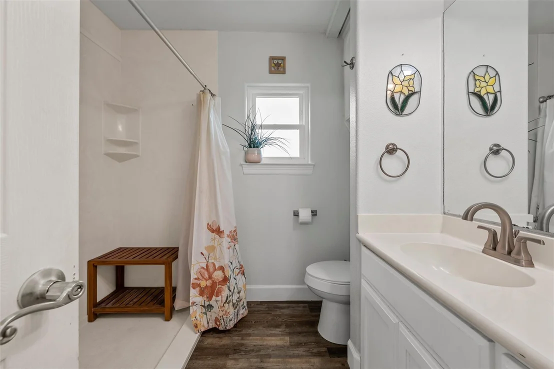 Photo of 1701 Baylor Avenue