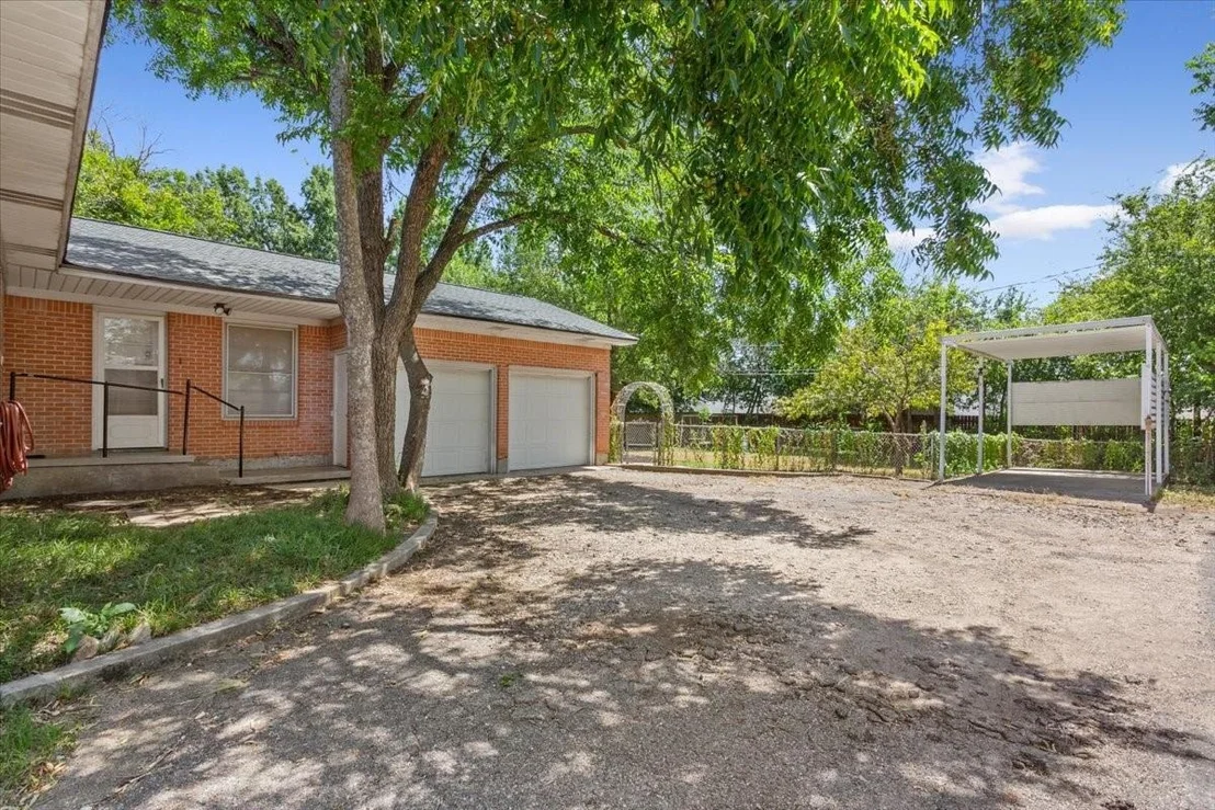 Photo of 1212 Guthrie Drive