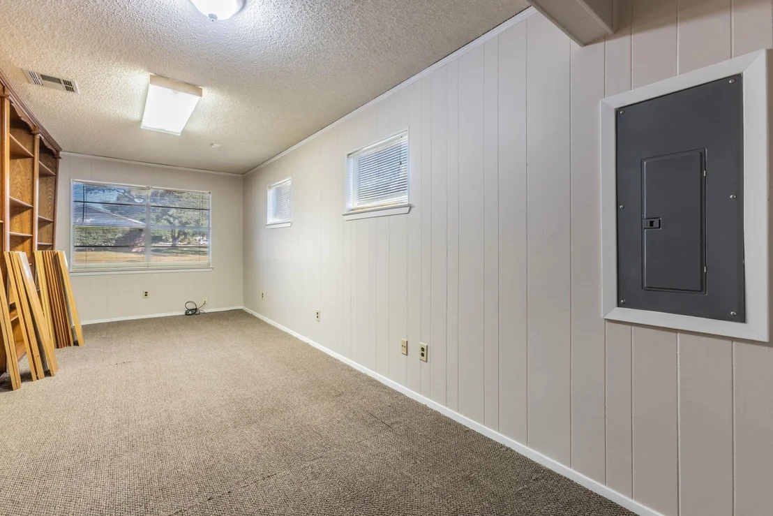 Photo of 5406 Hawthorne Drive
