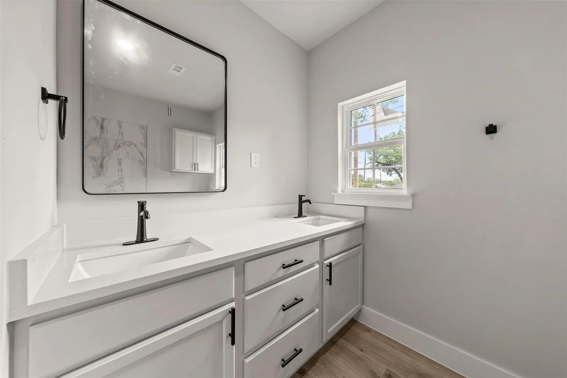 Photo of 900 N 22nd Street