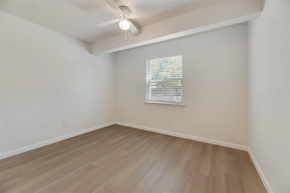 Photo of 409 Birchwood Circle