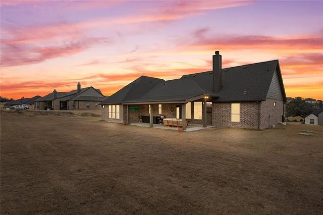 Photo of 916 Silverleaf Drive