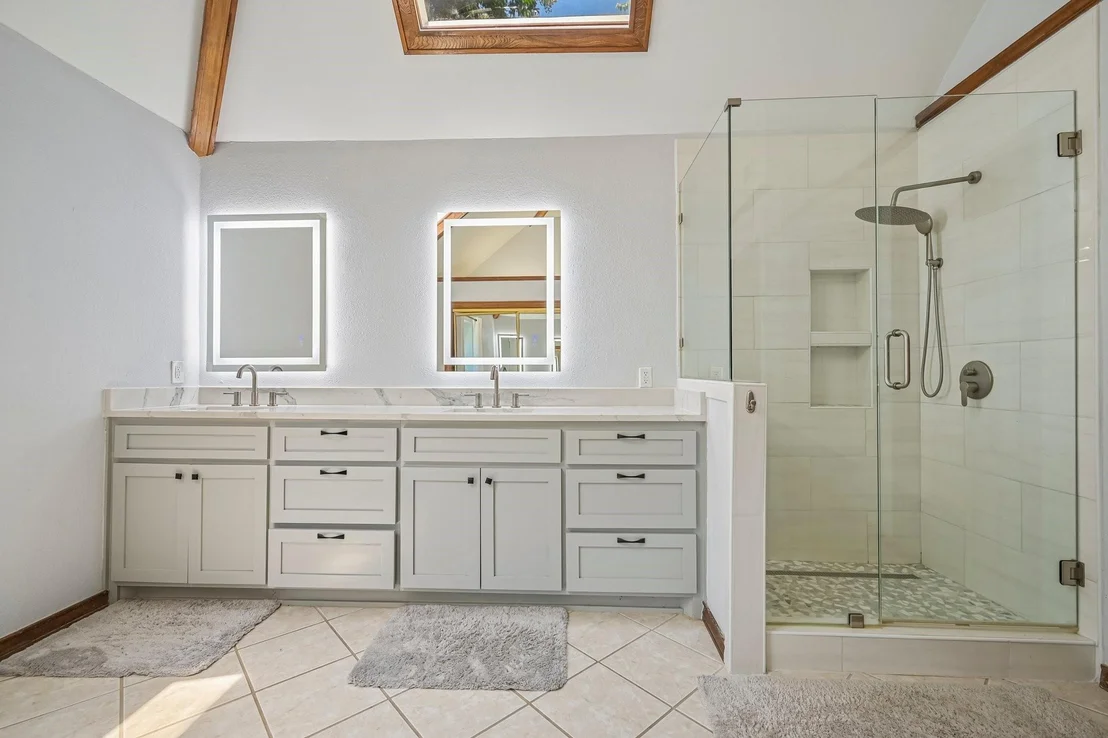 Photo of 925 Spring Brook Drive