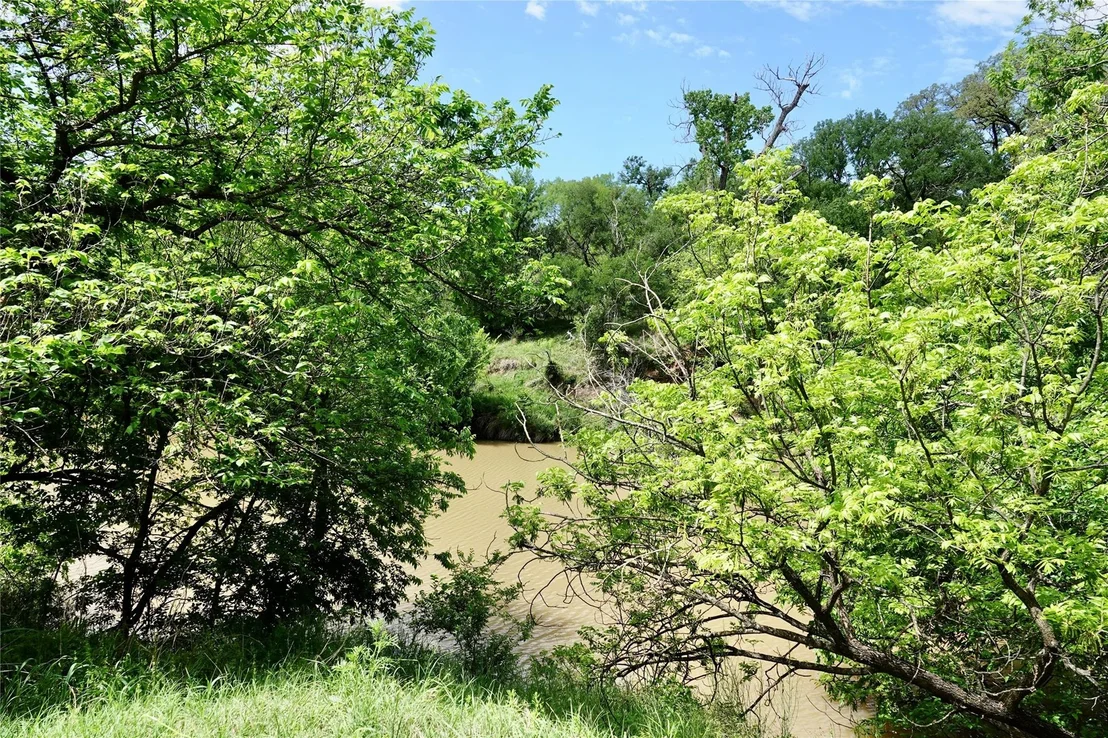 Photo of 588 County Road 430
