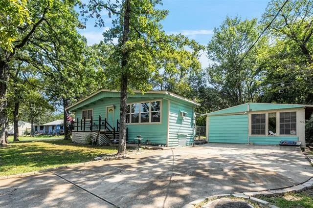 Photo of 306 Dyer Circle