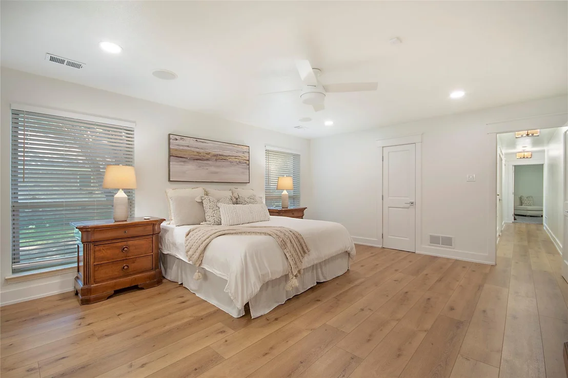 Photo of 1049 Forest Grove Drive