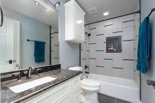 Photo of 302 Southwind Circle