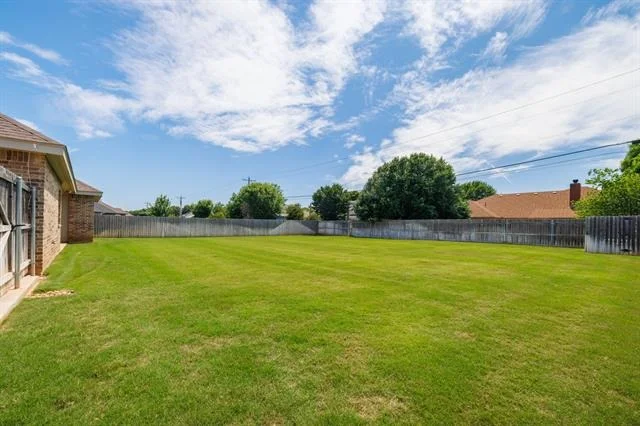 Photo of 6710 Summerwood Trail