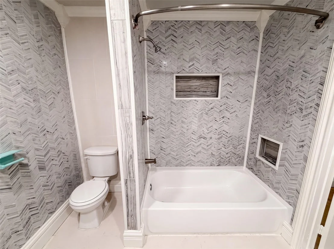 Photo of 3423 Willow Crest Lane