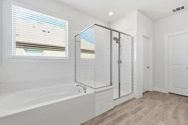 Photo of 10421 Table Bluff Street