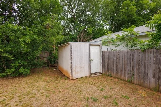Photo of 2033 Highland Avenue