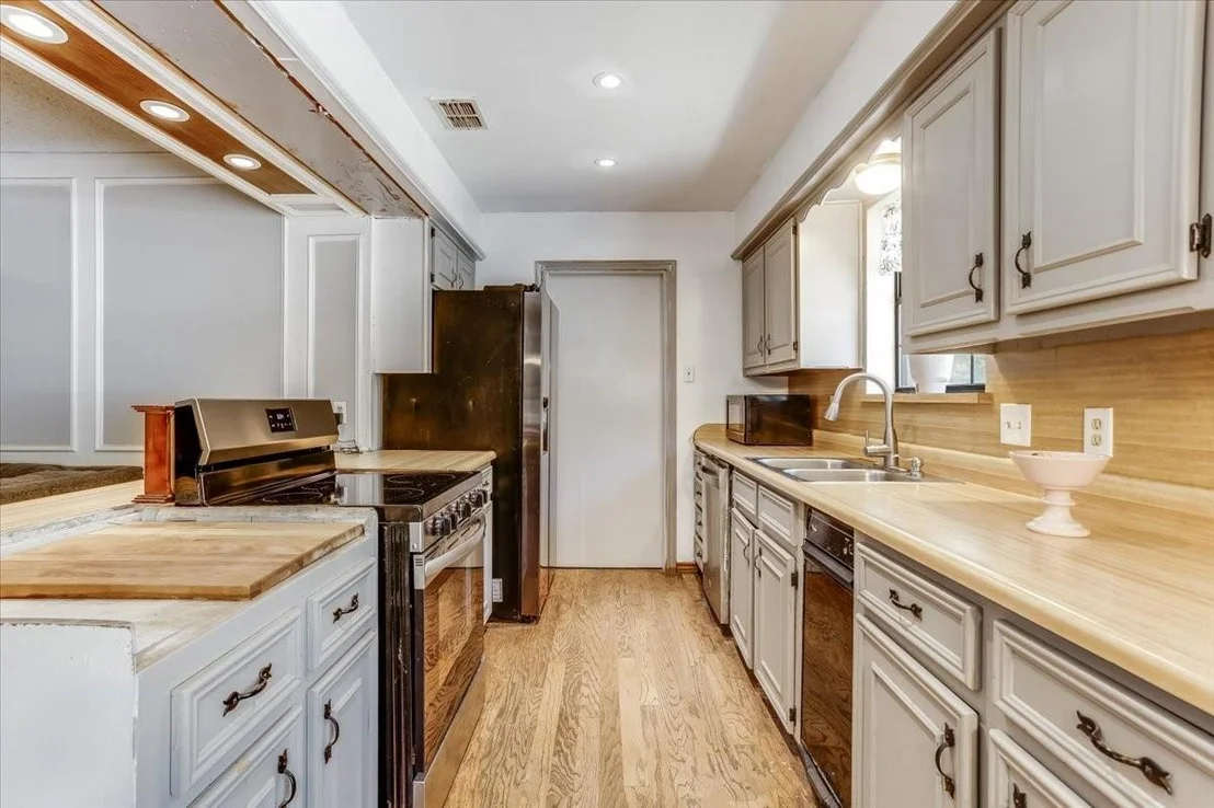 Photo of 3211 Bluegrass Drive