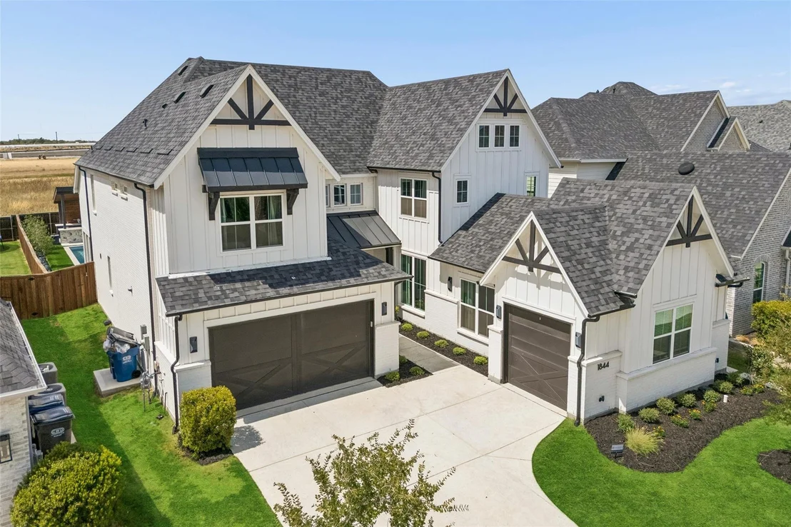 Photo of 1844 Ellington Drive