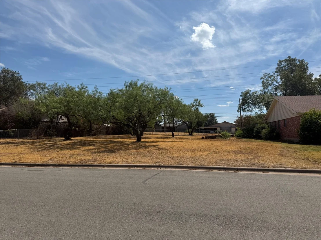 Photo of 817 Byrd Drive