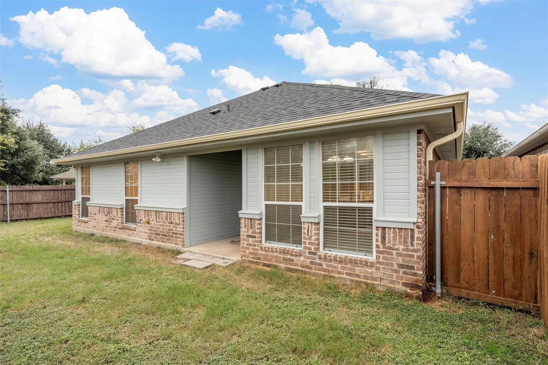 Photo of 10121 Colony Drive