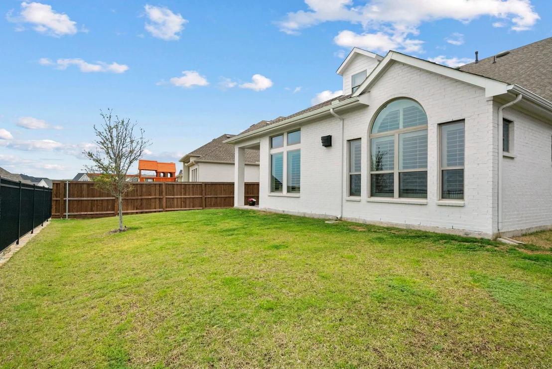 Photo of 2325 Offerande Drive