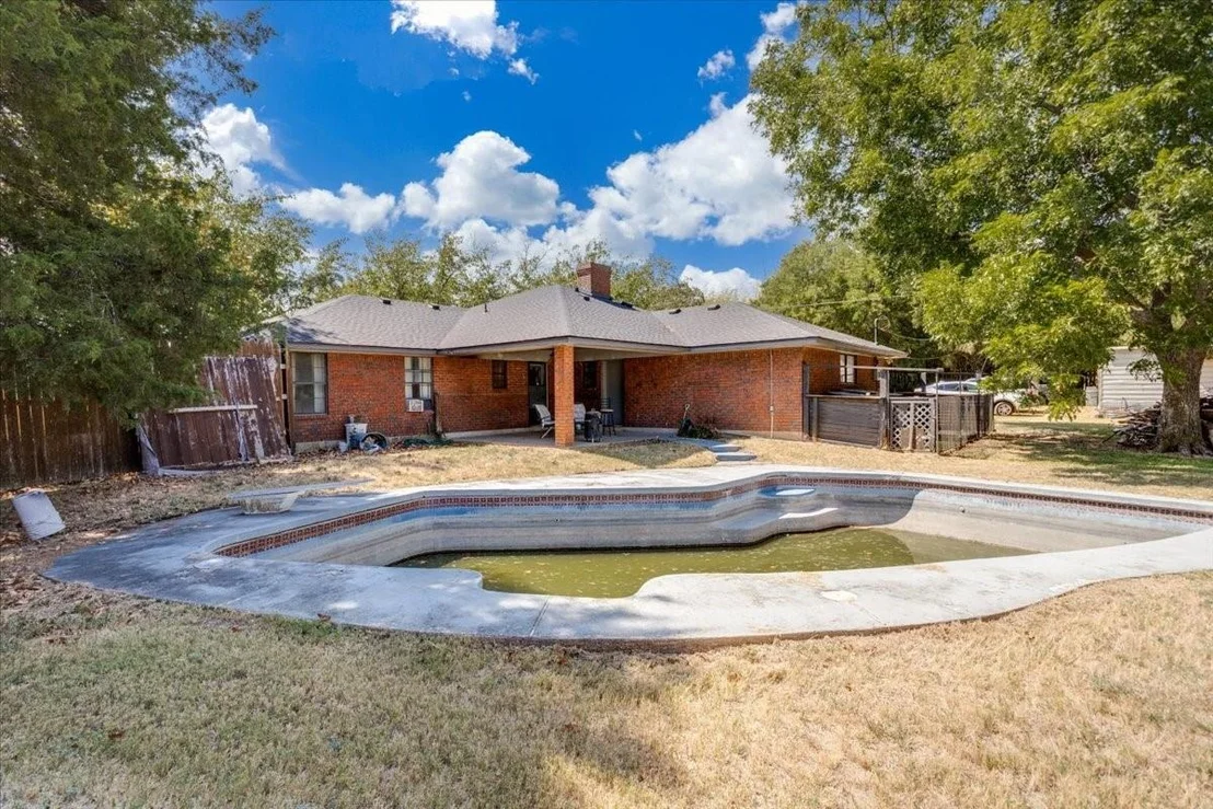 Photo of 3211 Bluegrass Drive