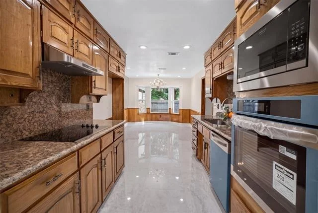 Photo of 1606 Rosemary Drive