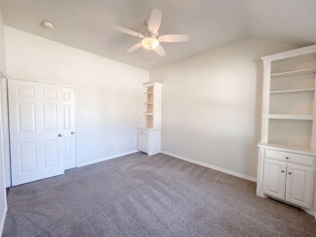 Photo of 6 Cimarron Court