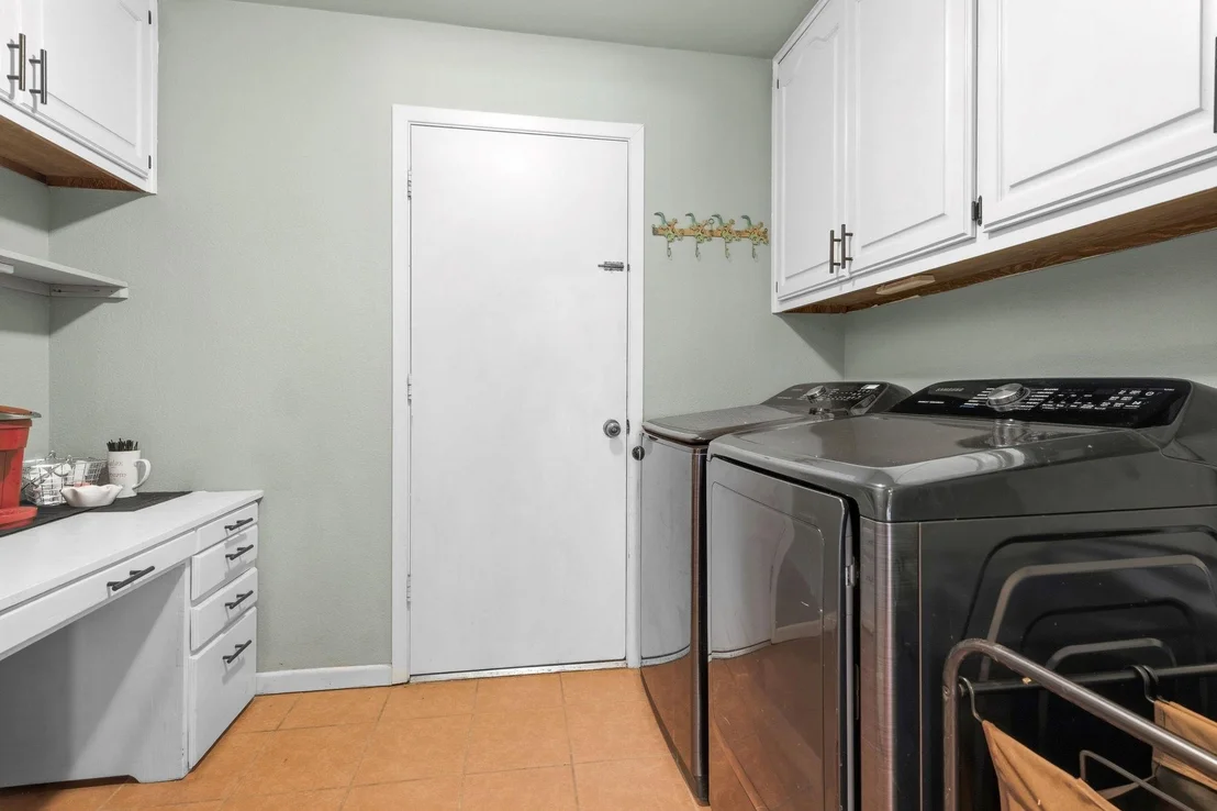 Photo of 2950 Chimney Rock Road