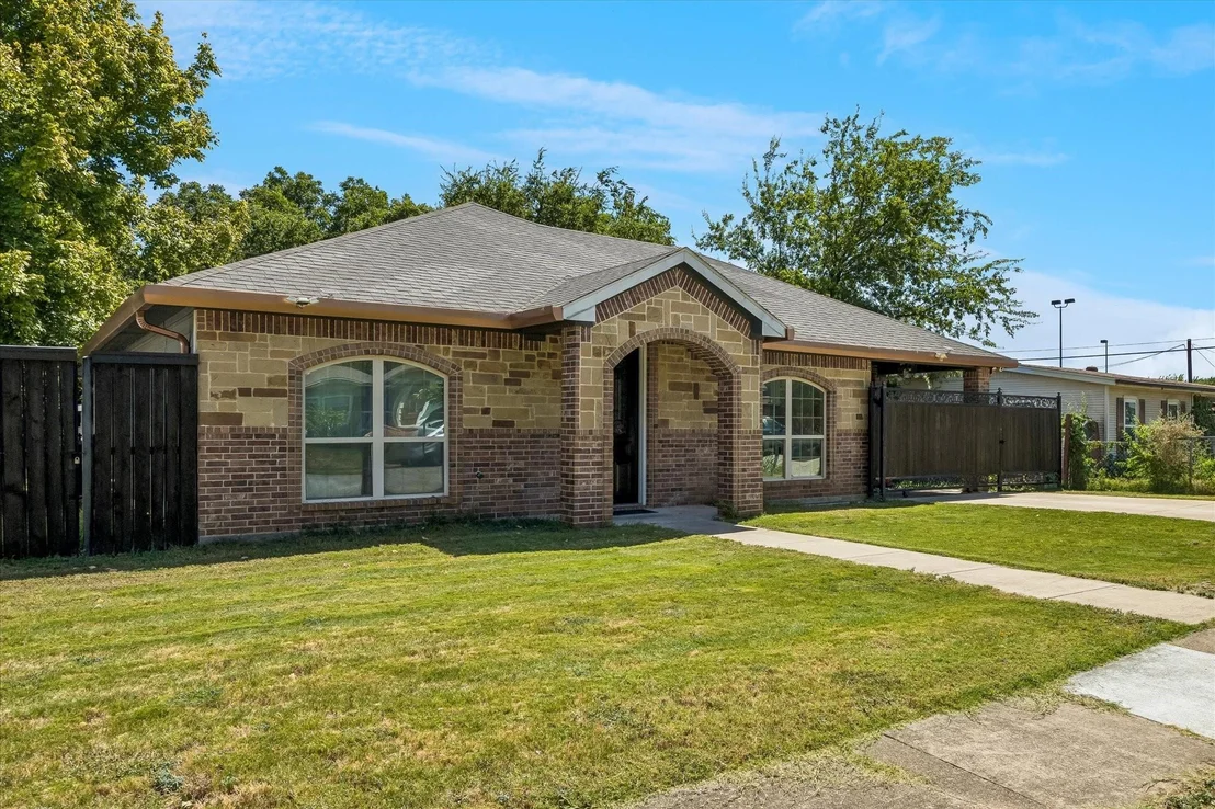 Photo of 1533 Cairn Circle