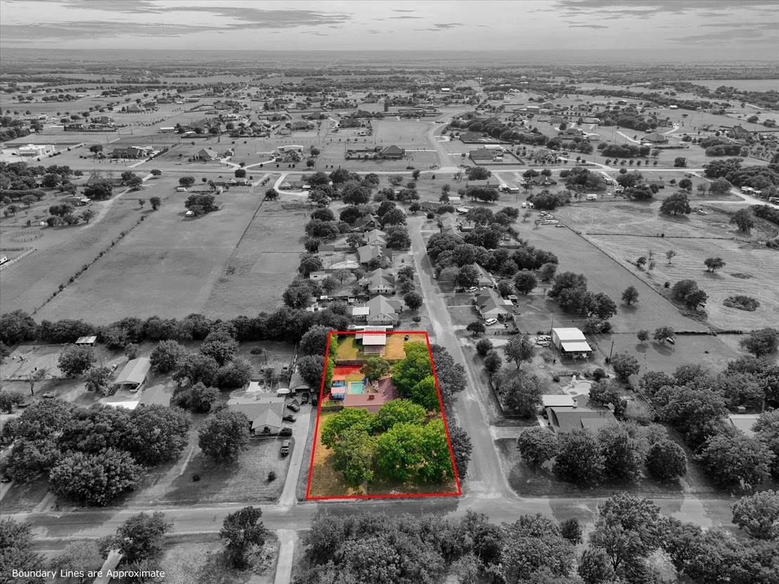 Photo of 140 Towne West Drive