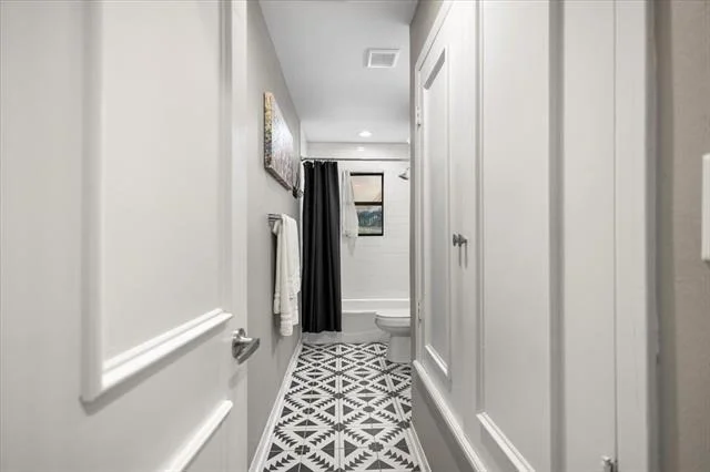 Photo of 441 Hideaway Lane Central