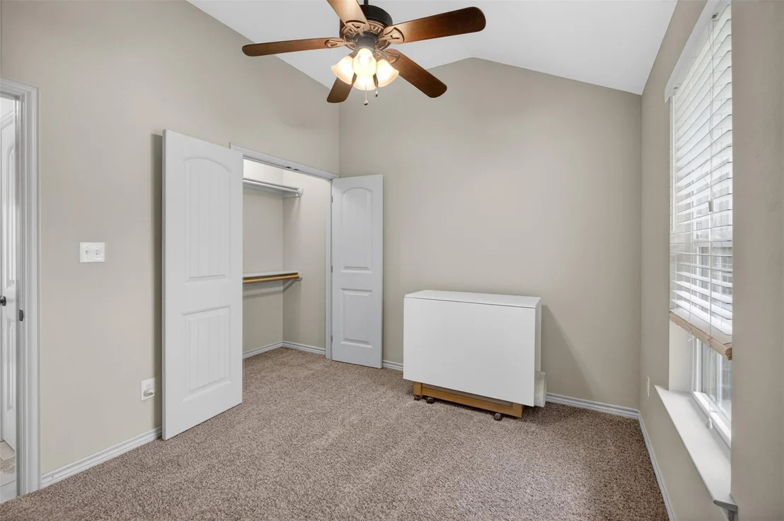 Photo of 505 E 5th Street