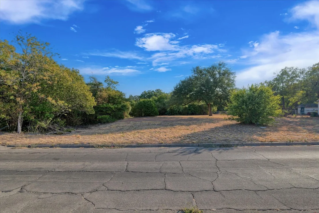 Photo of 3123 N 18th Street