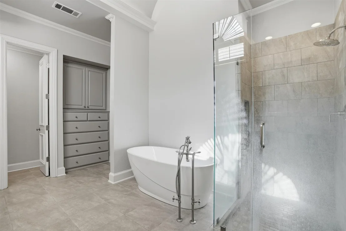 Photo of 3509 Lakebrook Drive