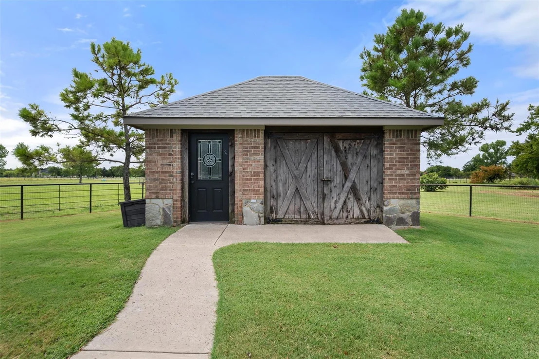 Photo of 606 Sunset Point